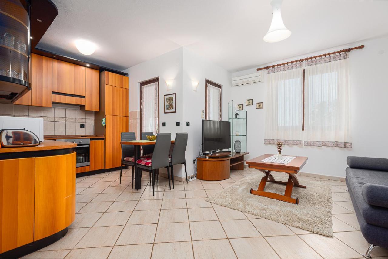 Sea View Apartment - Roberto Porec Exterior photo